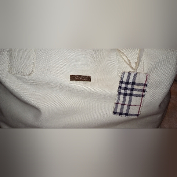 Burberry Large Nylon Tote Shoulder Bag. Off White. Burberry Bag Tag. - Picture 6 of 16